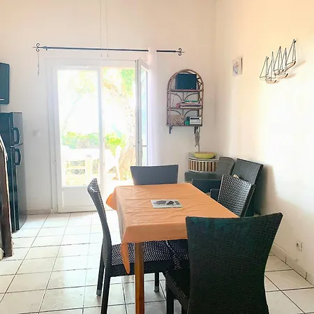 Holiday home Auxcheneslieges Lecci
