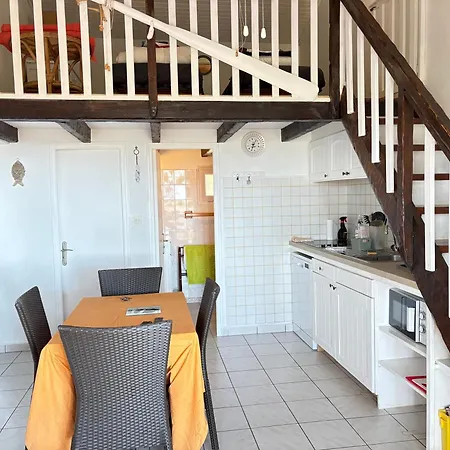 Holiday home Auxcheneslieges Lecci